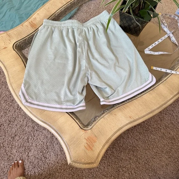 HUF icecream Light Green mesh basketball Shorts with Graphic - Picture 2 of 7